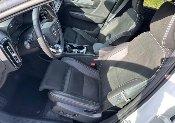 Volvo XC 40 cena 139900 przebieg: 38000, rok produkcji 2020 z Prusice małe 781